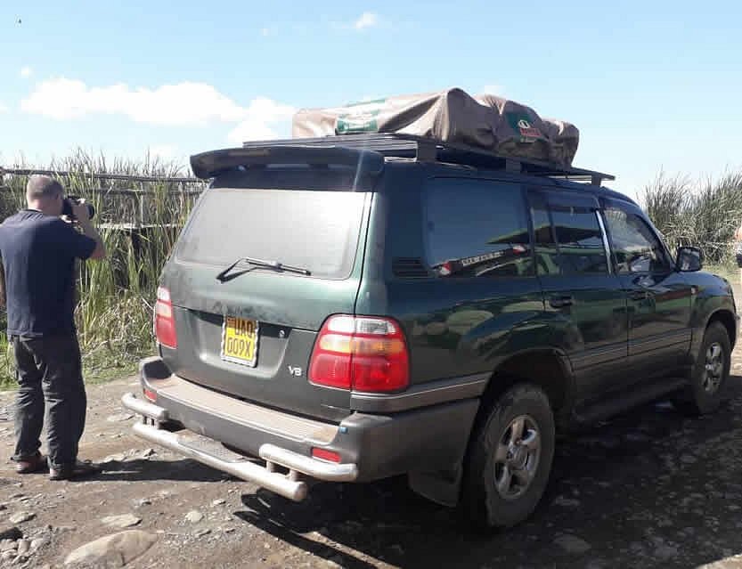 Step-by-Step Guide: Renting a Car for Safari Travel Across East Africa