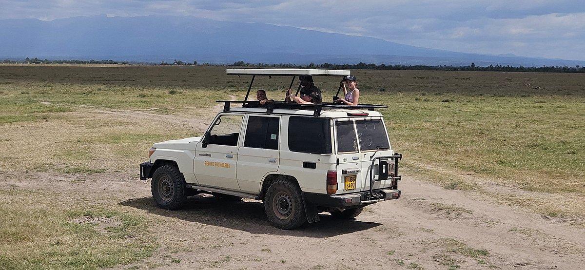 Driving to Serengeti National Park
